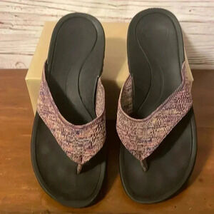 Abeo sandals